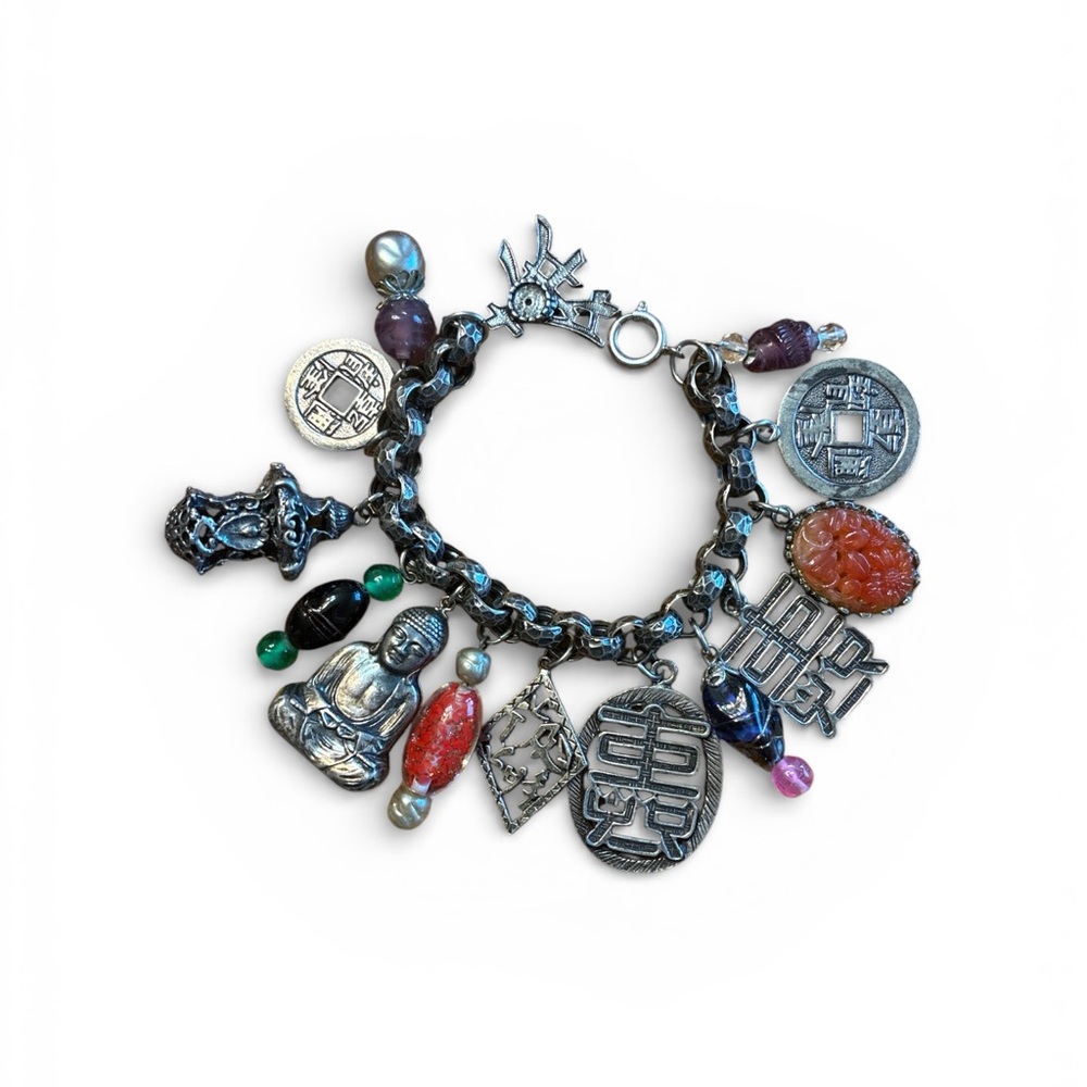 Vintage Unsigned Napier Shangri-La Asian Silver Charm Bracelet